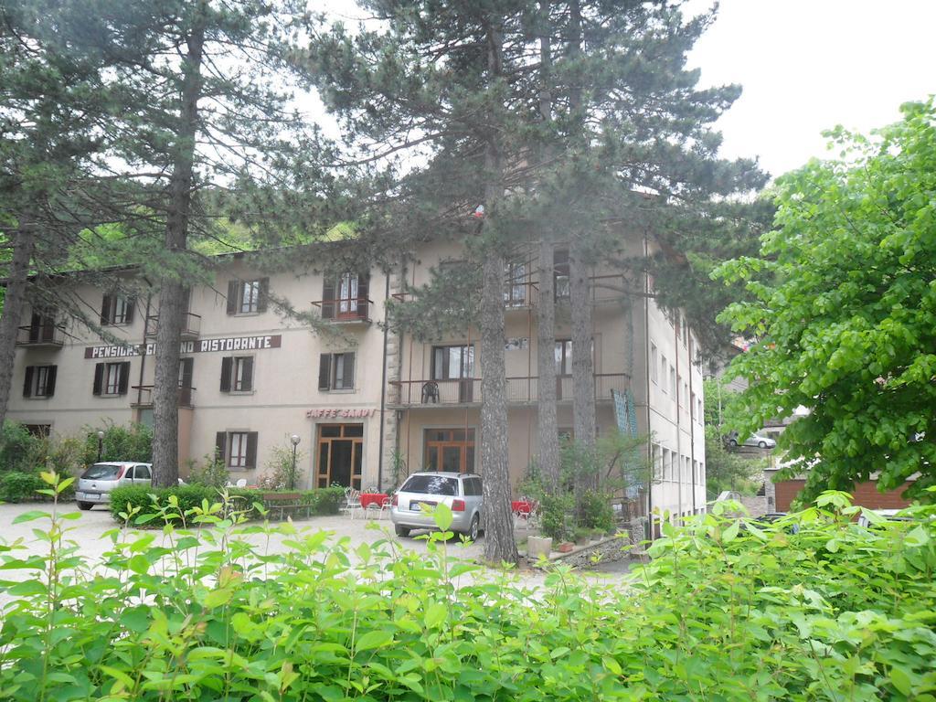 Albergo Giardino Badia Prataglia Exterior photo